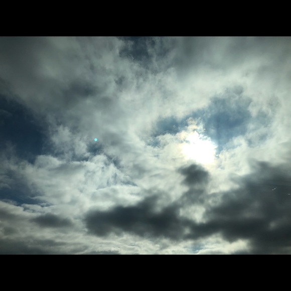 Meet your Posher, Sarah - Picture 1 of 6